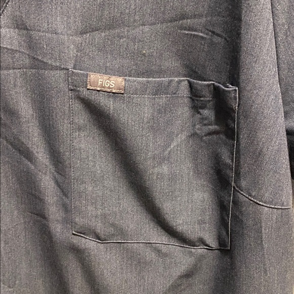 FIGS CATARINA scrub top - Picture 4 of 5